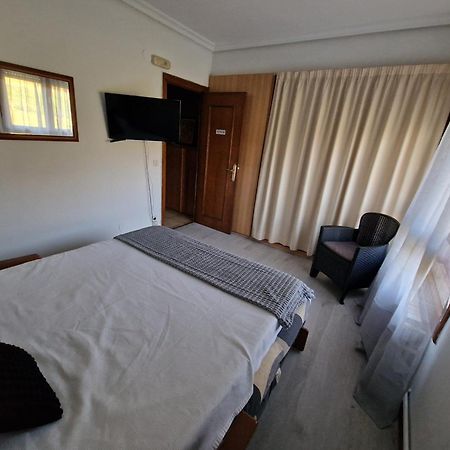Hostal Lizuniaga Bera  Dış mekan fotoğraf