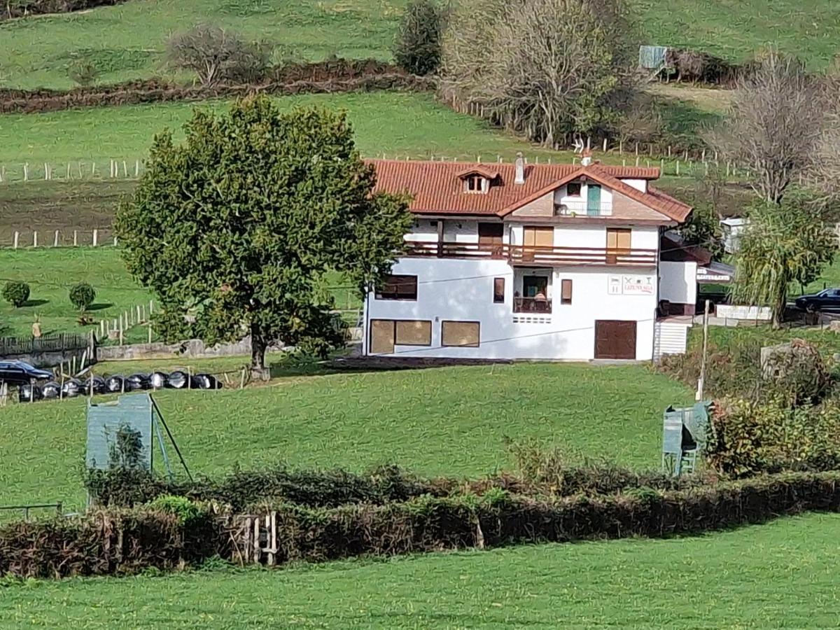 Hostal Lizuniaga Bera  Dış mekan fotoğraf